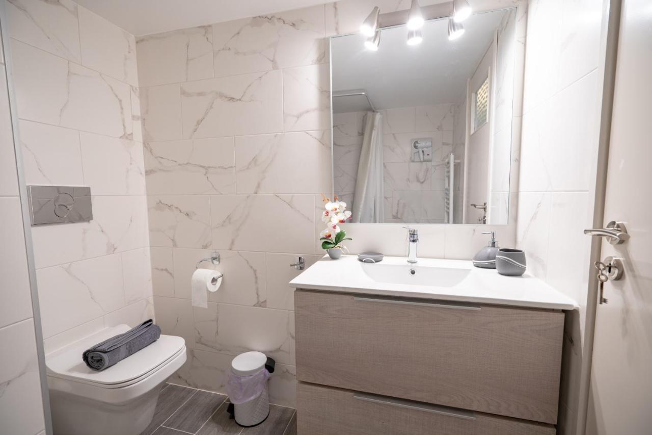 Agios Ioannis Metro St. 2 Bedrms 6 Pers. Apartment Atény Exteriér fotografie